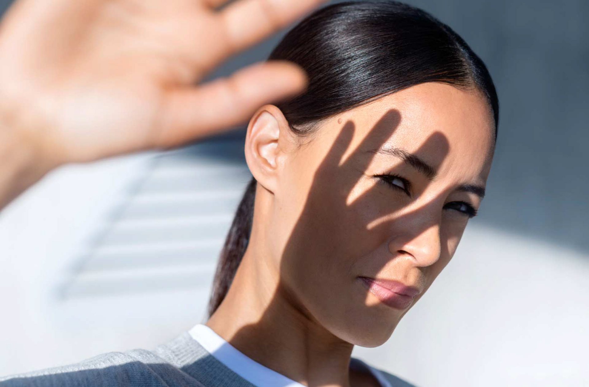 Fast dark. Fast clear modern self tinting lenses