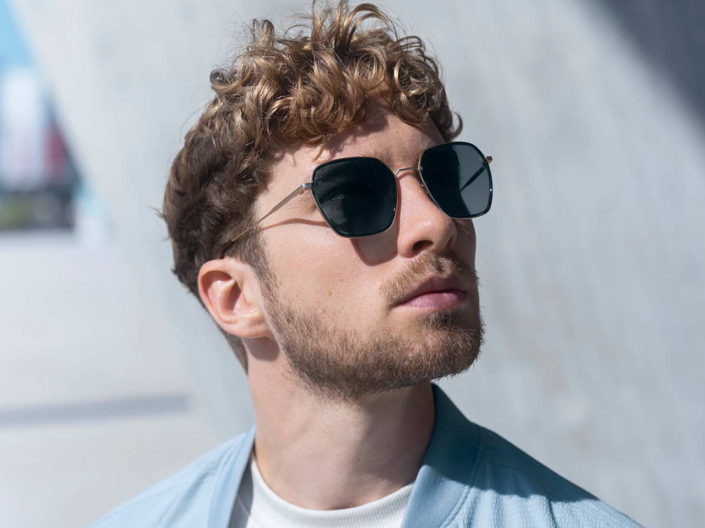 Self tinting sunglasses outlet